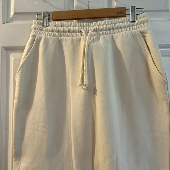 Zara Cream Midi Skirt - Picture 2 of 4